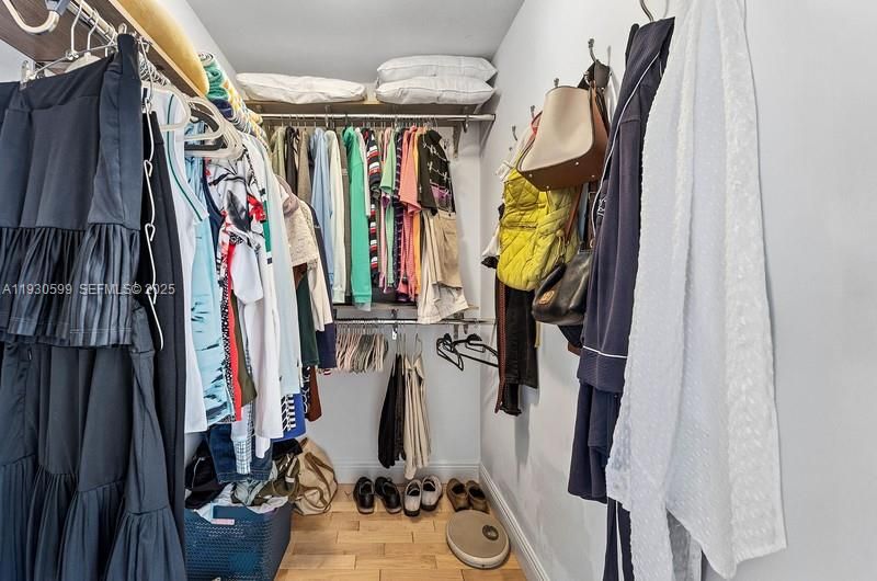 En Venta: $679,000 (2 camas, 2 baños, 1056 Pies cuadrados)