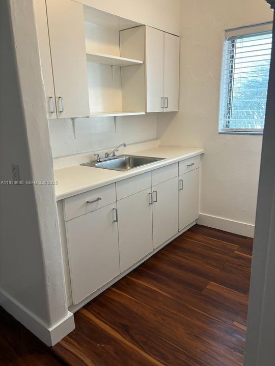 En Renta: $1,650 (0 camas, 1 baños, 407 Pies cuadrados)