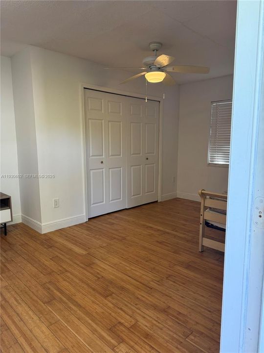 En Renta: $1,400 (0 camas, 1 baños, 300 Pies cuadrados)