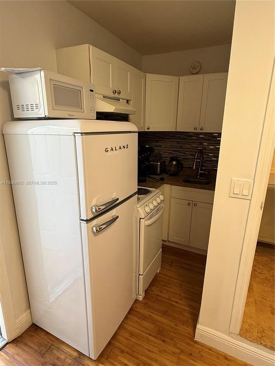 En Renta: $1,400 (0 camas, 1 baños, 300 Pies cuadrados)