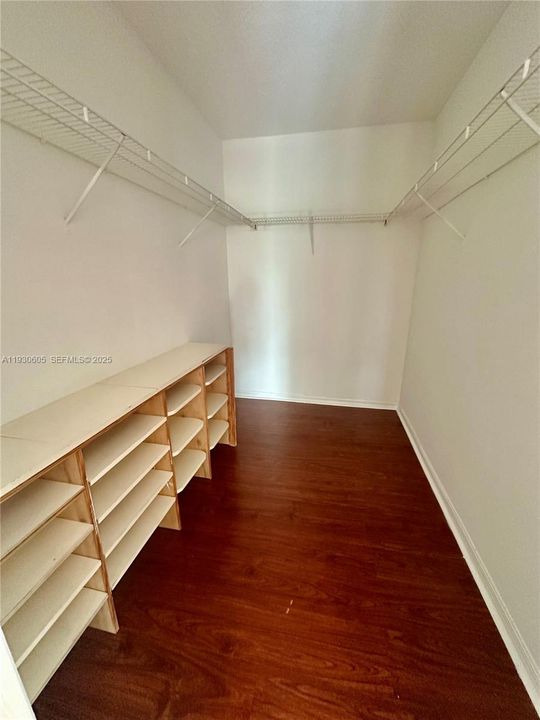 出租: $1,750 (1 贝兹, 1 浴室, 760 平方英尺)