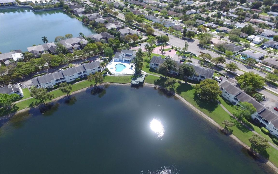 For Sale: $195,000 (2 beds, 2 baths, 1020 Square Feet)