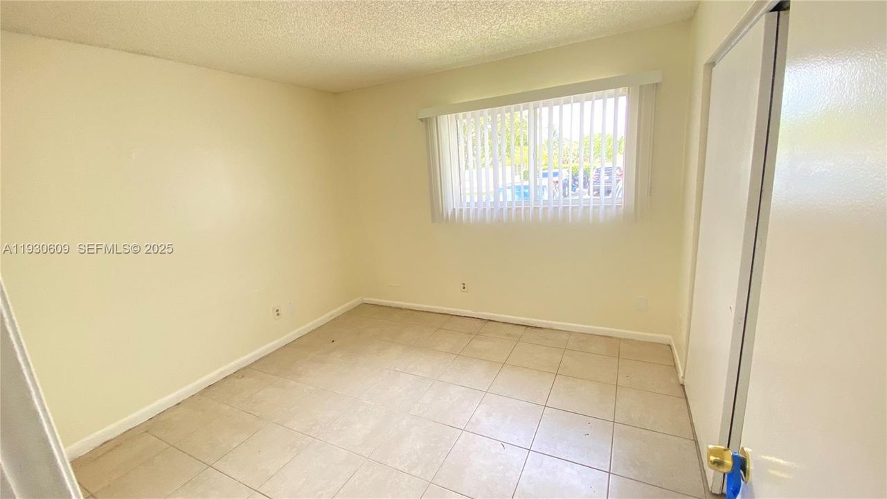 For Sale: $195,000 (2 beds, 2 baths, 1020 Square Feet)