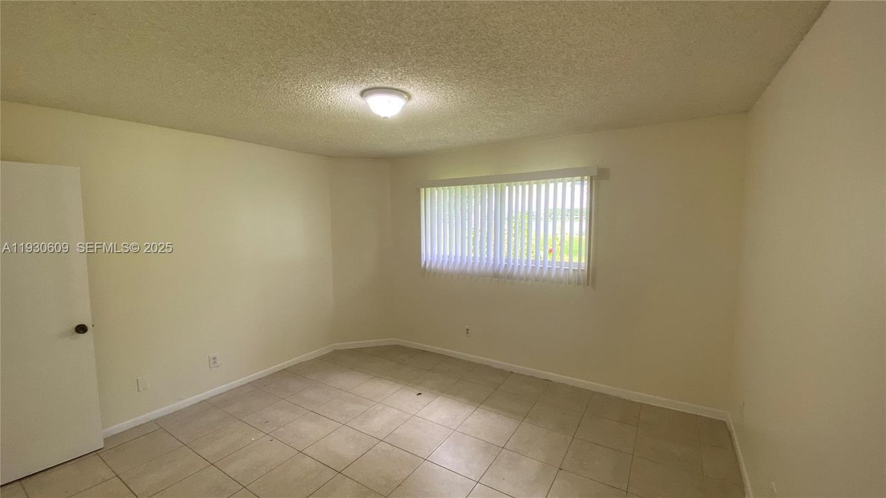 For Sale: $195,000 (2 beds, 2 baths, 1020 Square Feet)