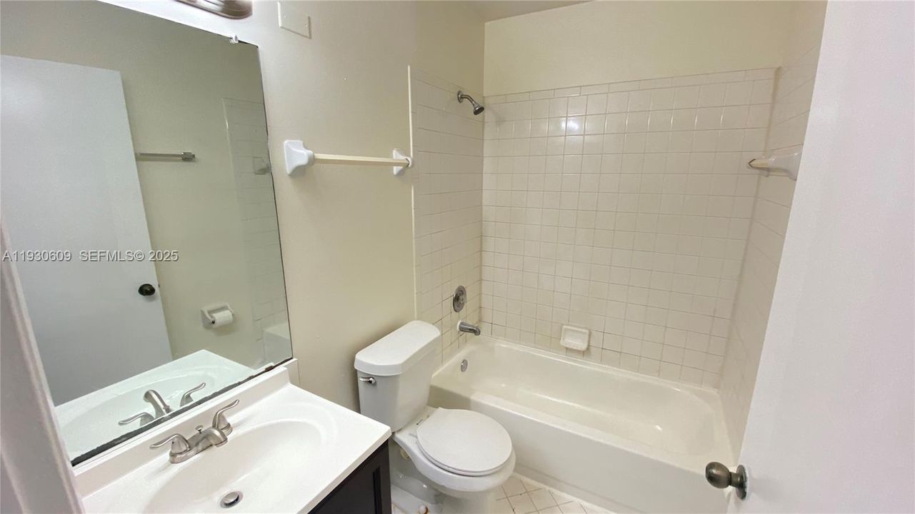 For Sale: $195,000 (2 beds, 2 baths, 1020 Square Feet)