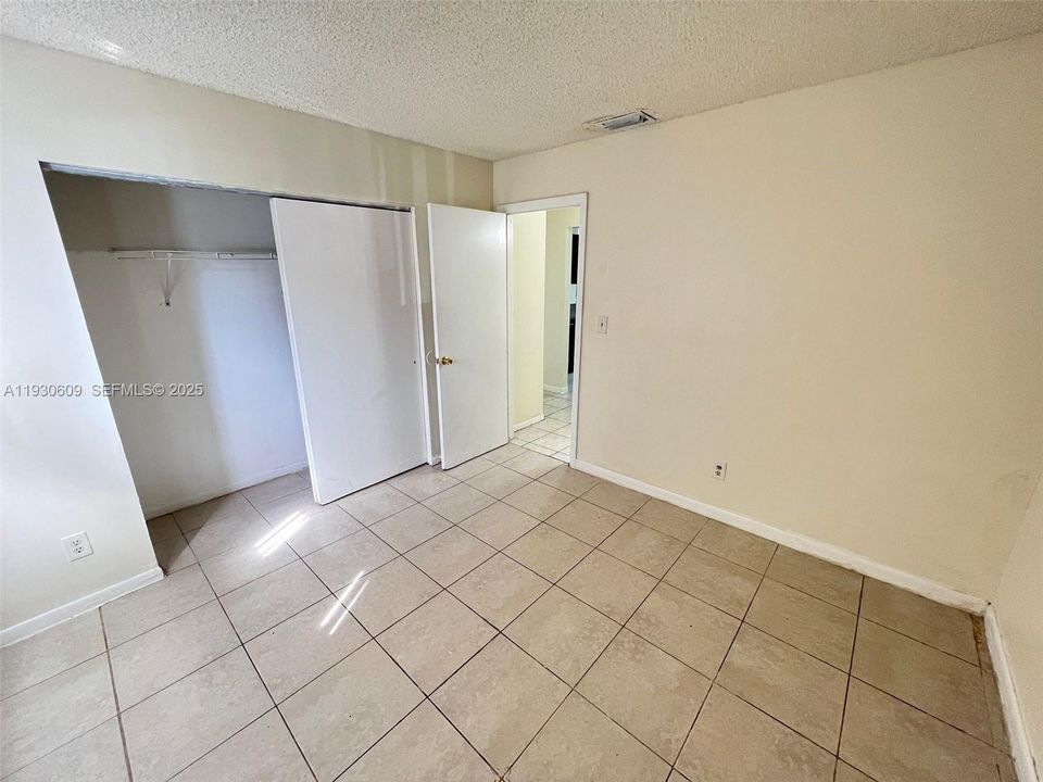 For Sale: $195,000 (2 beds, 2 baths, 1020 Square Feet)