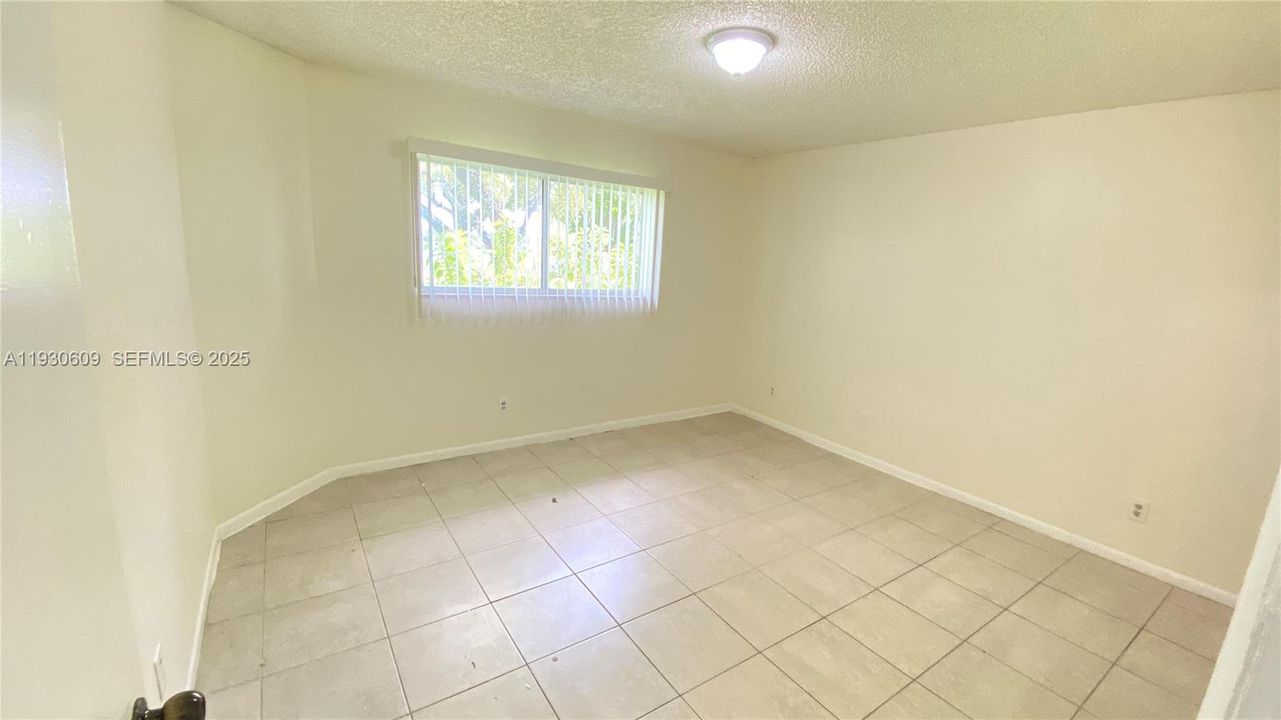 For Sale: $195,000 (2 beds, 2 baths, 1020 Square Feet)
