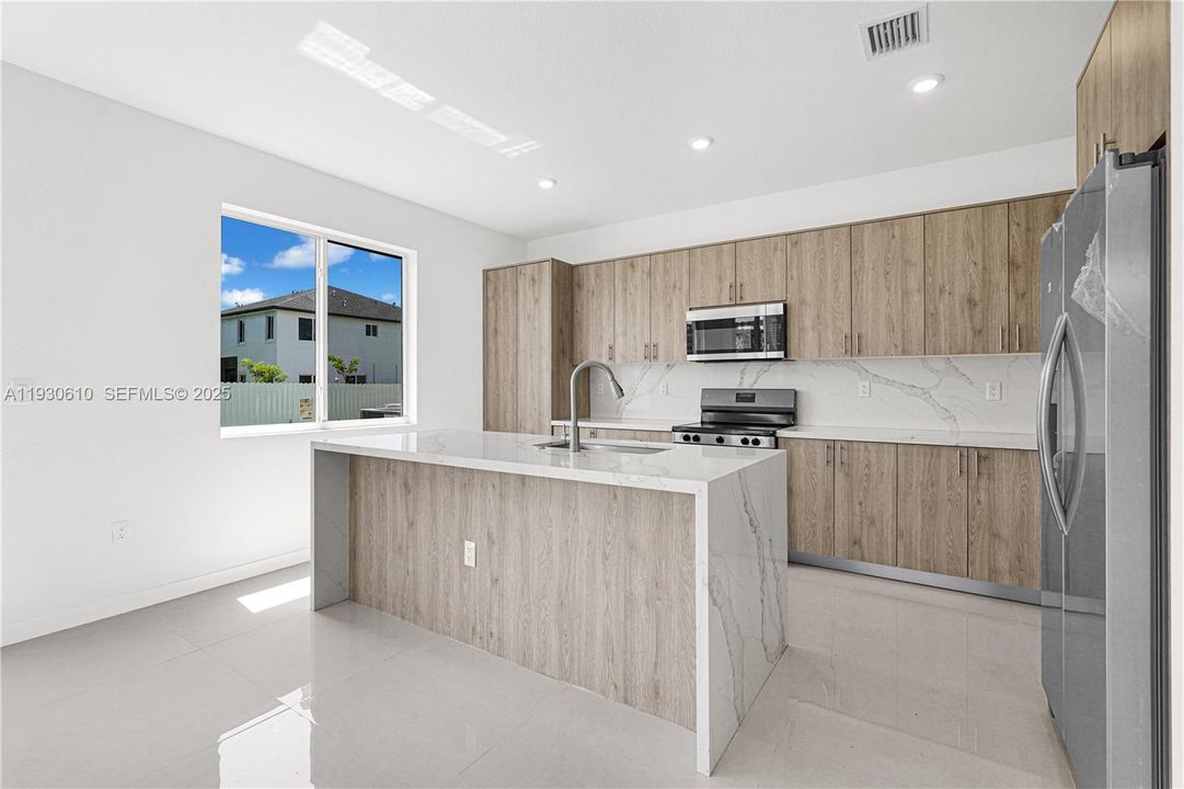 待售: $664,990 (5 贝兹, 4 浴室, 0 平方英尺)