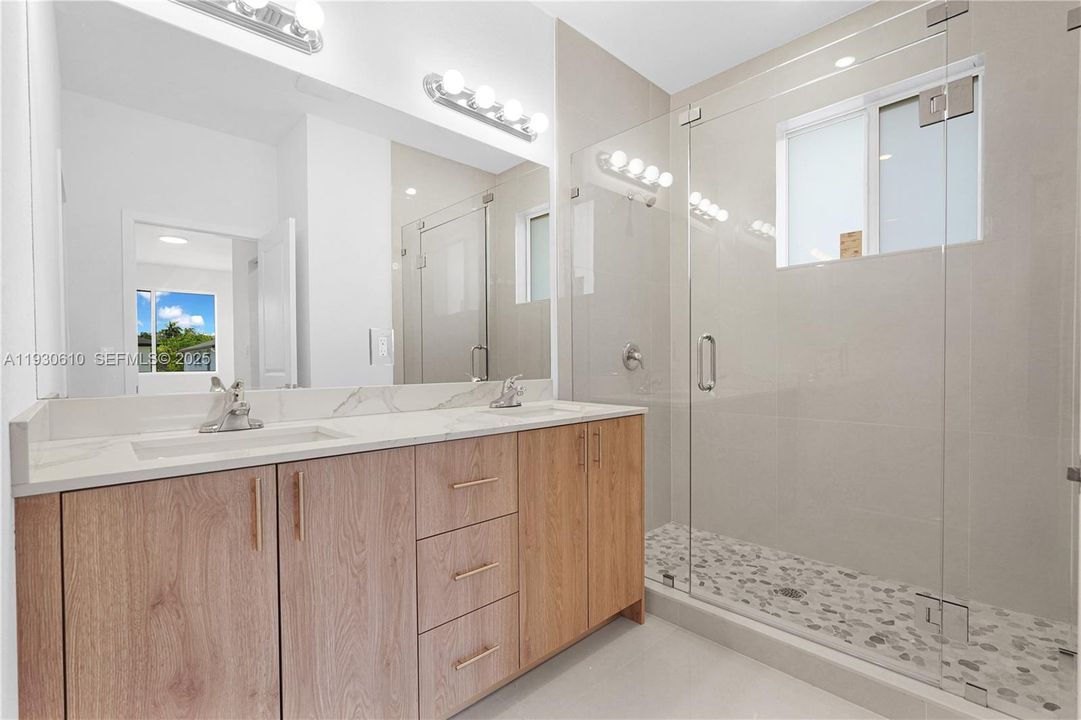 待售: $664,990 (5 贝兹, 4 浴室, 0 平方英尺)