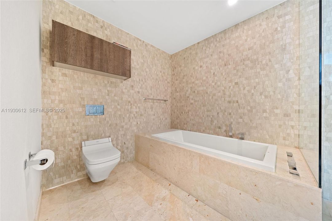 На продажу: $1,525,000 (3 спален, 3 ванн, 1664 Квадратных фут)