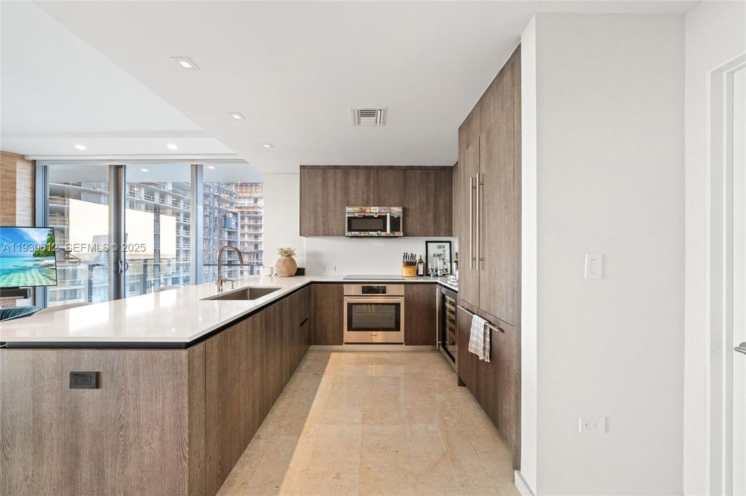 На продажу: $1,525,000 (3 спален, 3 ванн, 1664 Квадратных фут)