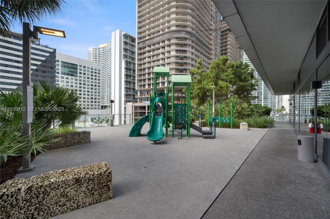 На продажу: $1,525,000 (3 спален, 3 ванн, 1664 Квадратных фут)