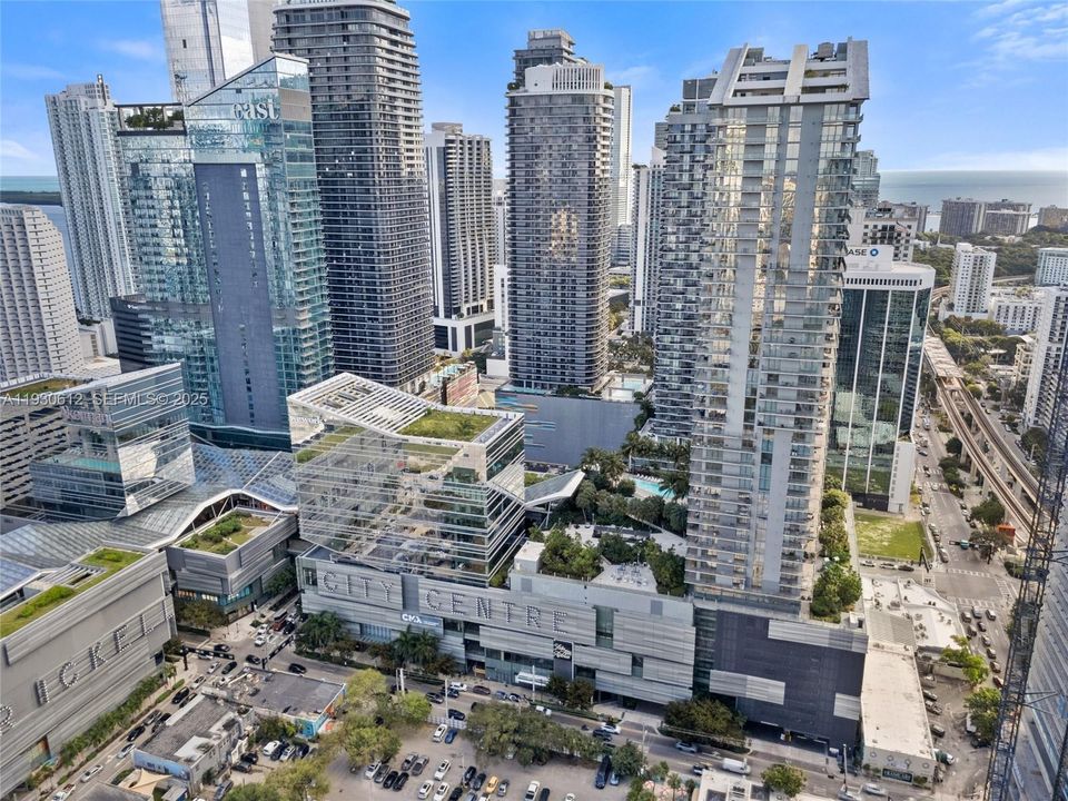 На продажу: $1,525,000 (3 спален, 3 ванн, 1664 Квадратных фут)