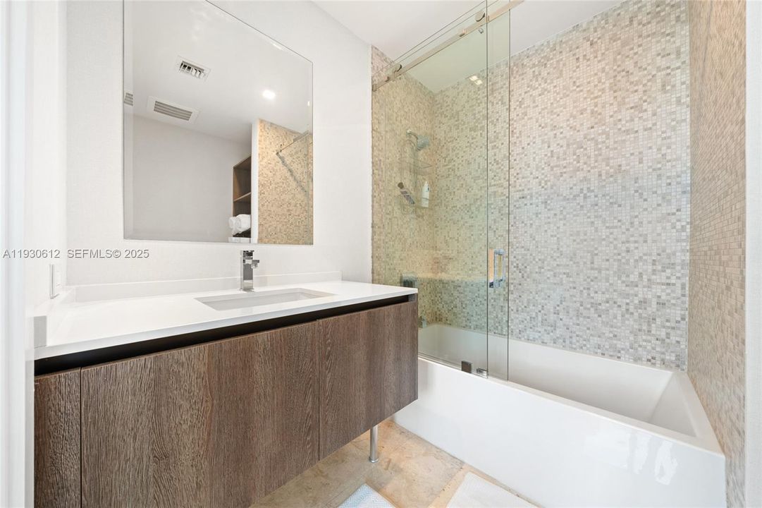 На продажу: $1,525,000 (3 спален, 3 ванн, 1664 Квадратных фут)