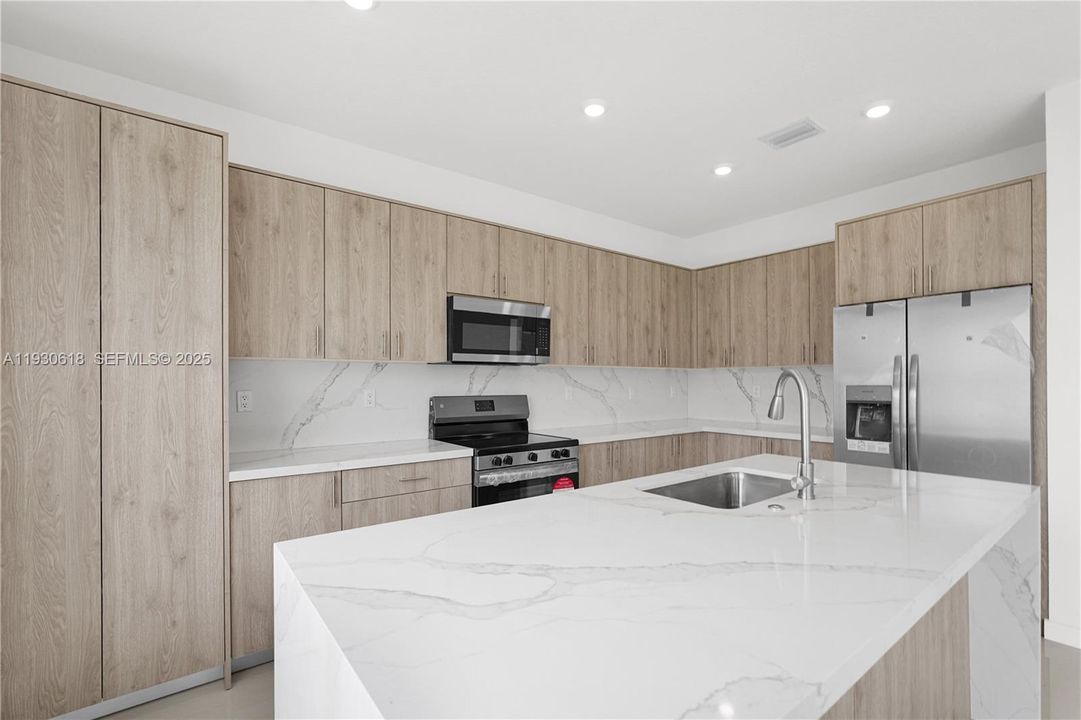 待售: $664,990 (5 贝兹, 4 浴室, 0 平方英尺)