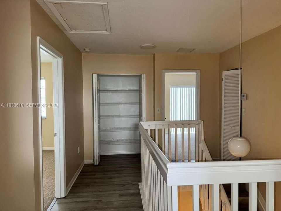 For Rent: $2,800 (4 beds, 2 baths, 1861 Square Feet)