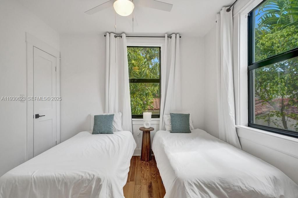 В аренду: $5,800 (3 спален, 2 ванн, 0 Квадратных фут)