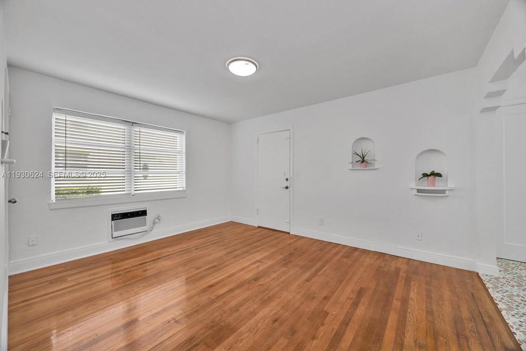 Two generous sized bedrooms. Plenty of natural light.