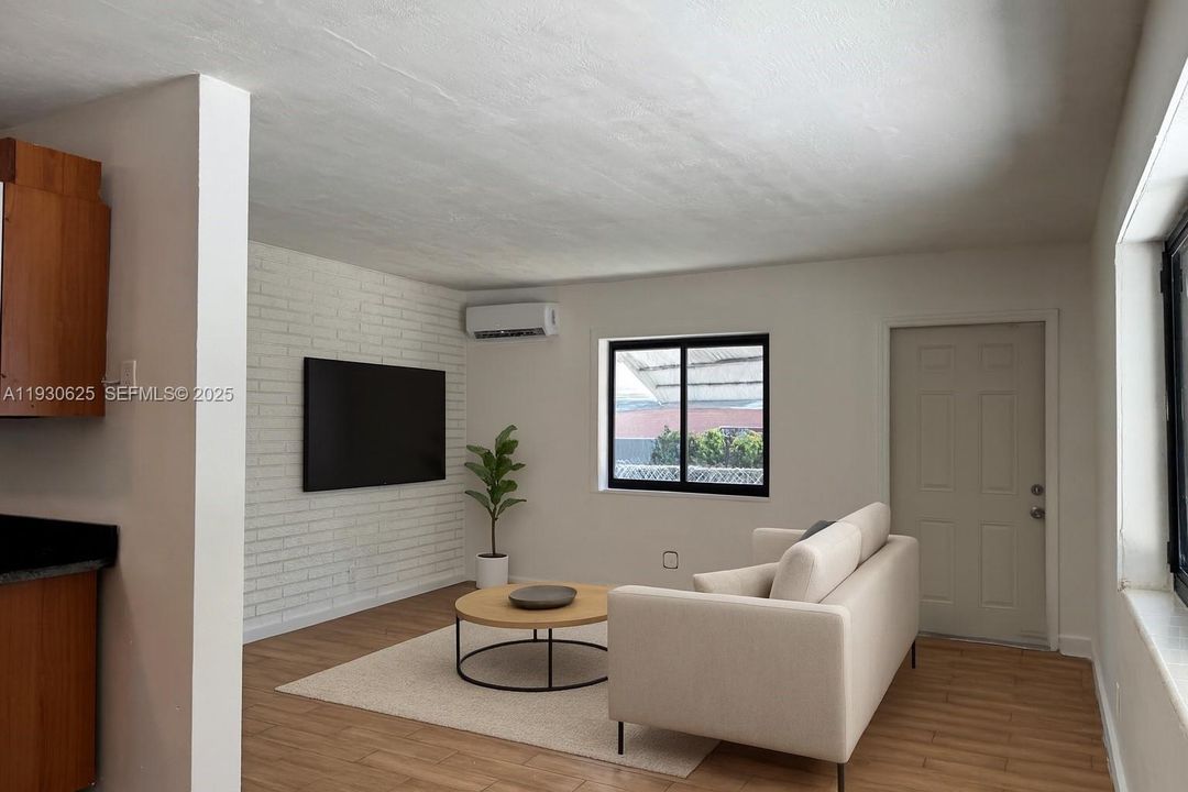 En Venta: $319,900 (2 camas, 1 baños, 850 Pies cuadrados)