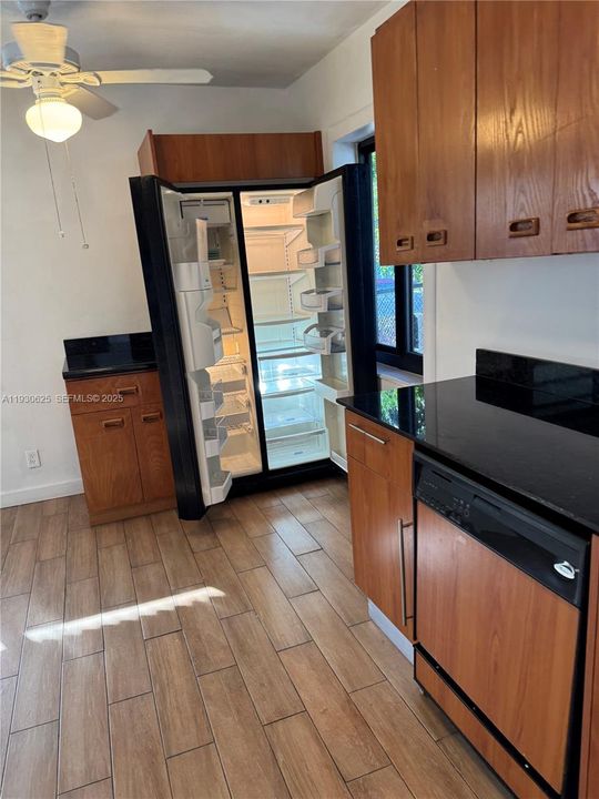 En Venta: $319,900 (2 camas, 1 baños, 850 Pies cuadrados)