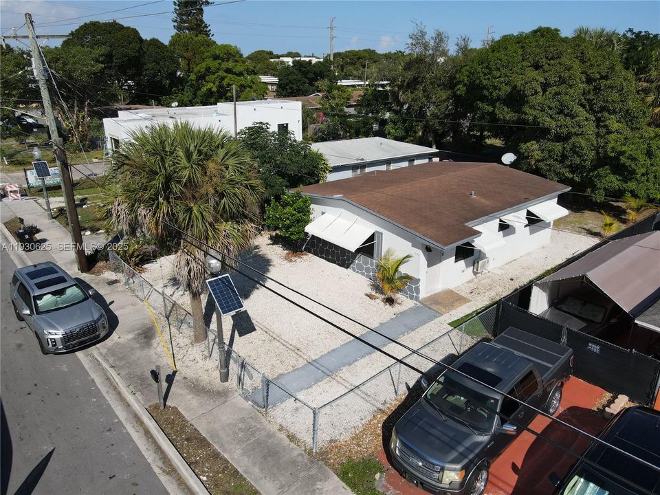 En Venta: $319,900 (2 camas, 1 baños, 850 Pies cuadrados)