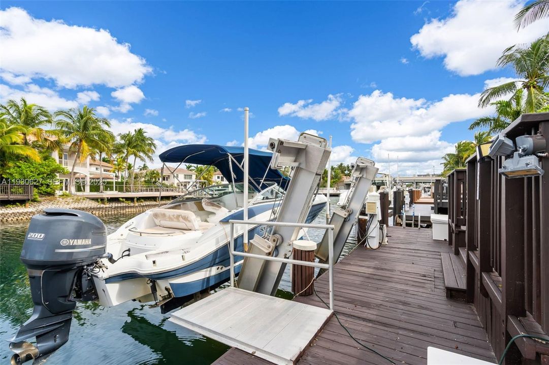 For Sale: $2,200,000 (5 beds, 4 baths, 3359 Square Feet)