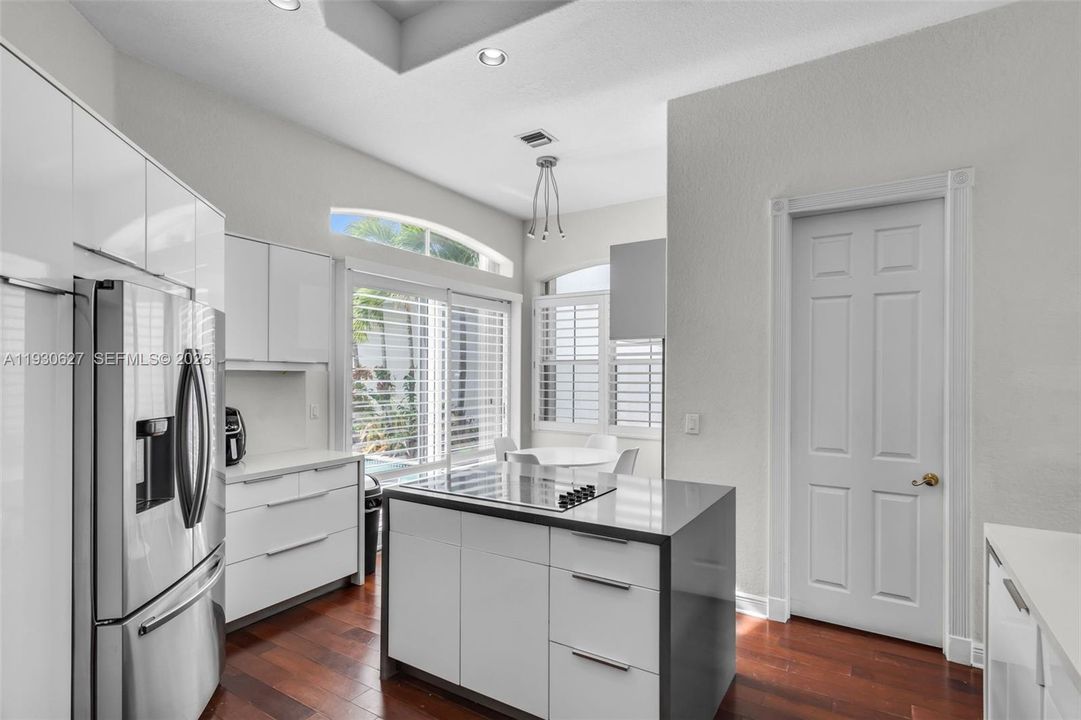 For Sale: $2,200,000 (5 beds, 4 baths, 3359 Square Feet)