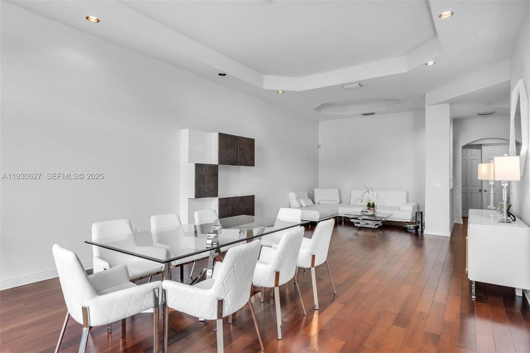 For Sale: $2,200,000 (5 beds, 4 baths, 3359 Square Feet)