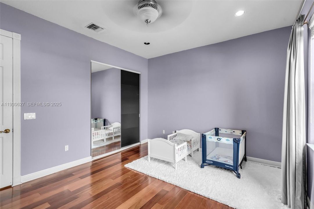 For Sale: $2,200,000 (5 beds, 4 baths, 3359 Square Feet)