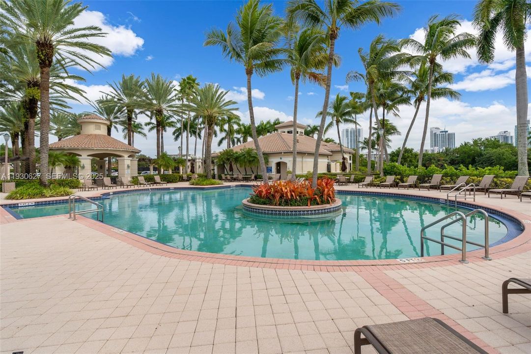 For Sale: $2,200,000 (5 beds, 4 baths, 3359 Square Feet)