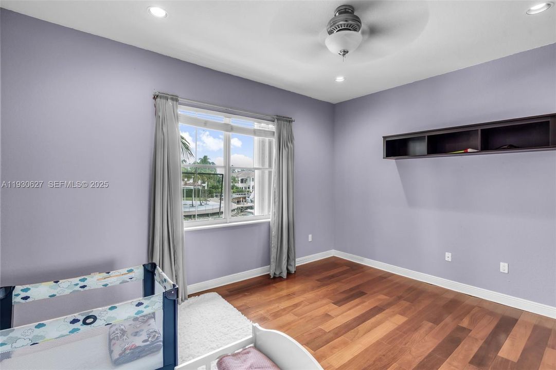 For Sale: $2,200,000 (5 beds, 4 baths, 3359 Square Feet)