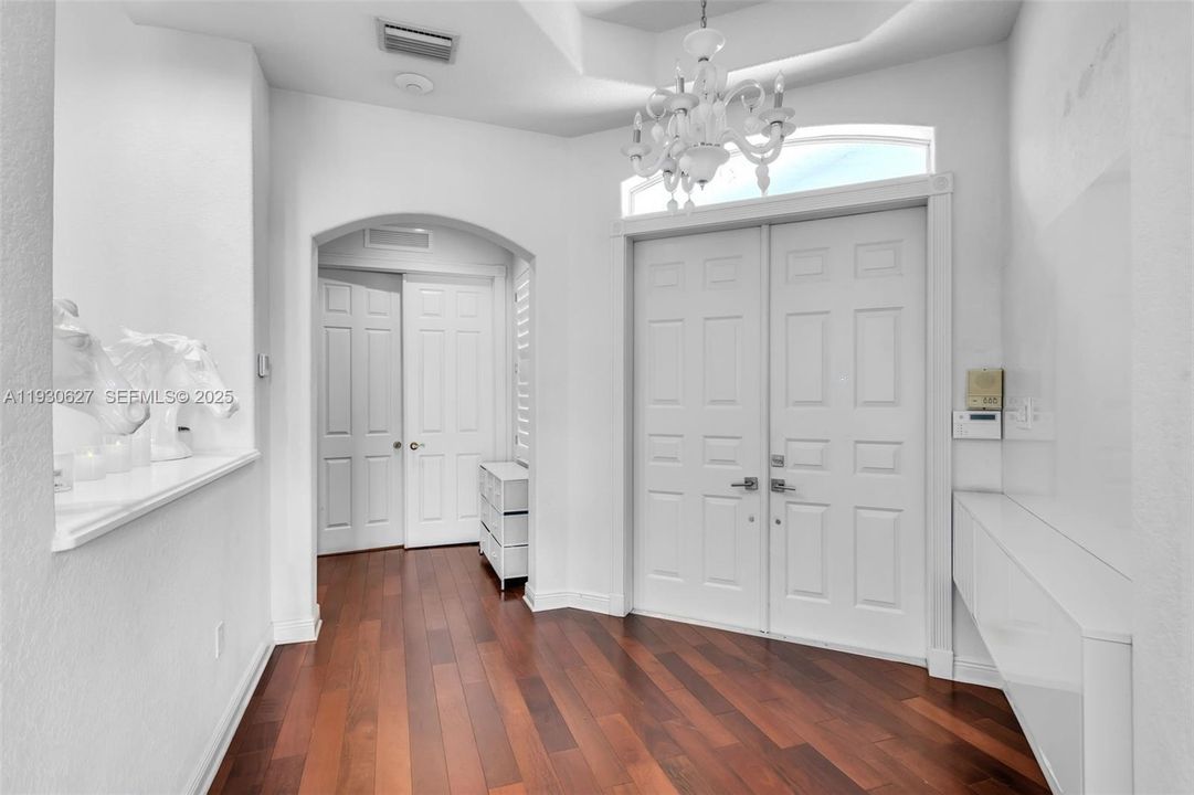 For Sale: $2,200,000 (5 beds, 4 baths, 3359 Square Feet)