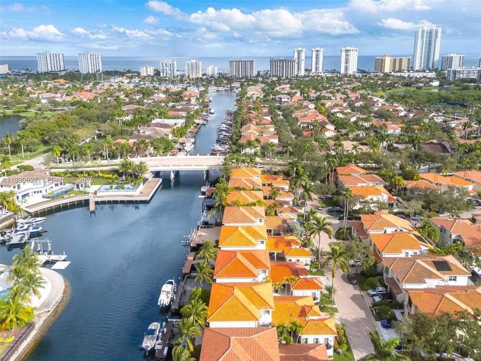 For Sale: $2,200,000 (5 beds, 4 baths, 3359 Square Feet)