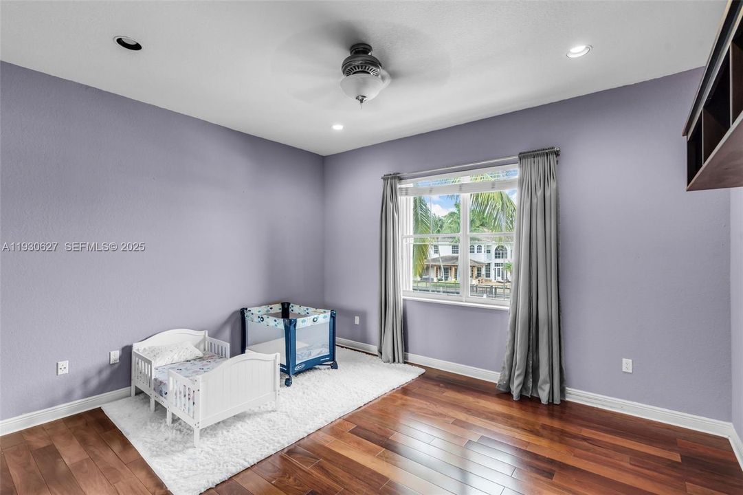 For Sale: $2,200,000 (5 beds, 4 baths, 3359 Square Feet)