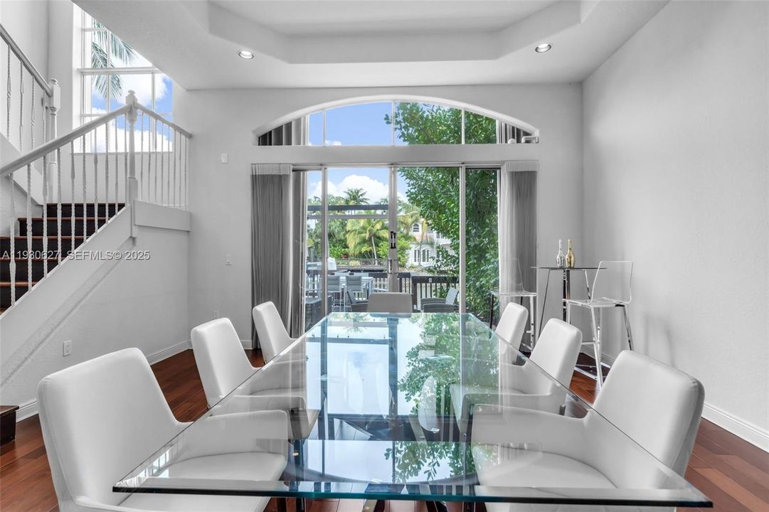 For Sale: $2,200,000 (5 beds, 4 baths, 3359 Square Feet)