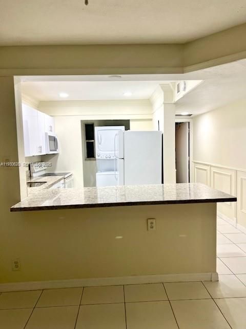 En Renta: $1,749 (2 camas, 2 baños, 949 Pies cuadrados)