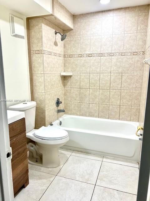 En Renta: $1,749 (2 camas, 2 baños, 949 Pies cuadrados)