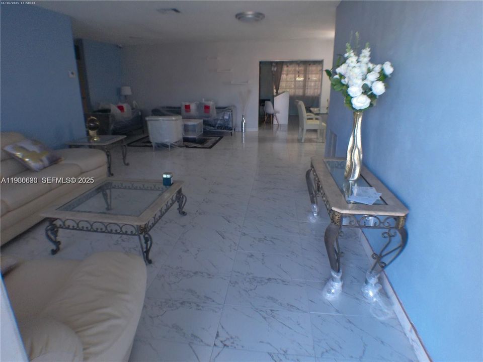 待售: $500,000 (2 贝兹, 2 浴室, 1972 平方英尺)