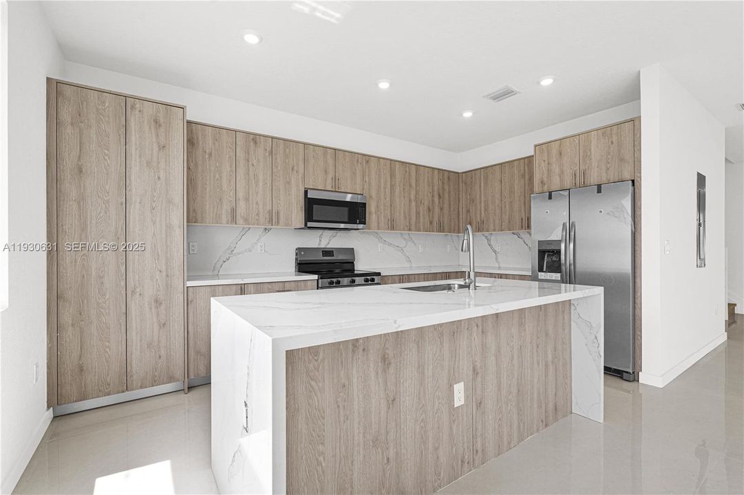 待售: $664,990 (5 贝兹, 4 浴室, 0 平方英尺)