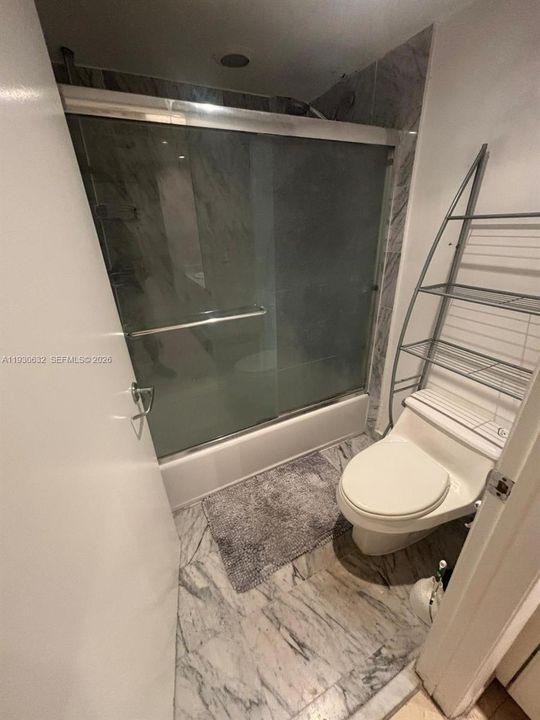 For Sale: $600,000 (1 beds, 1 baths, 800 Square Feet)
