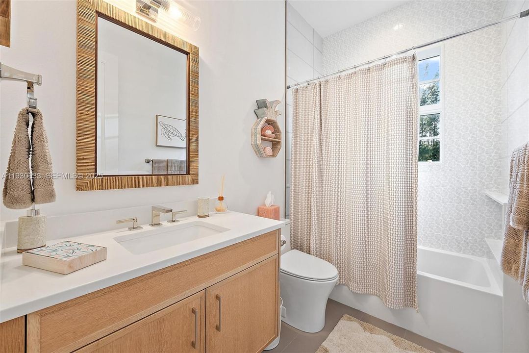 For Sale: $2,895,000 (3 beds, 4 baths, 3149 Square Feet)