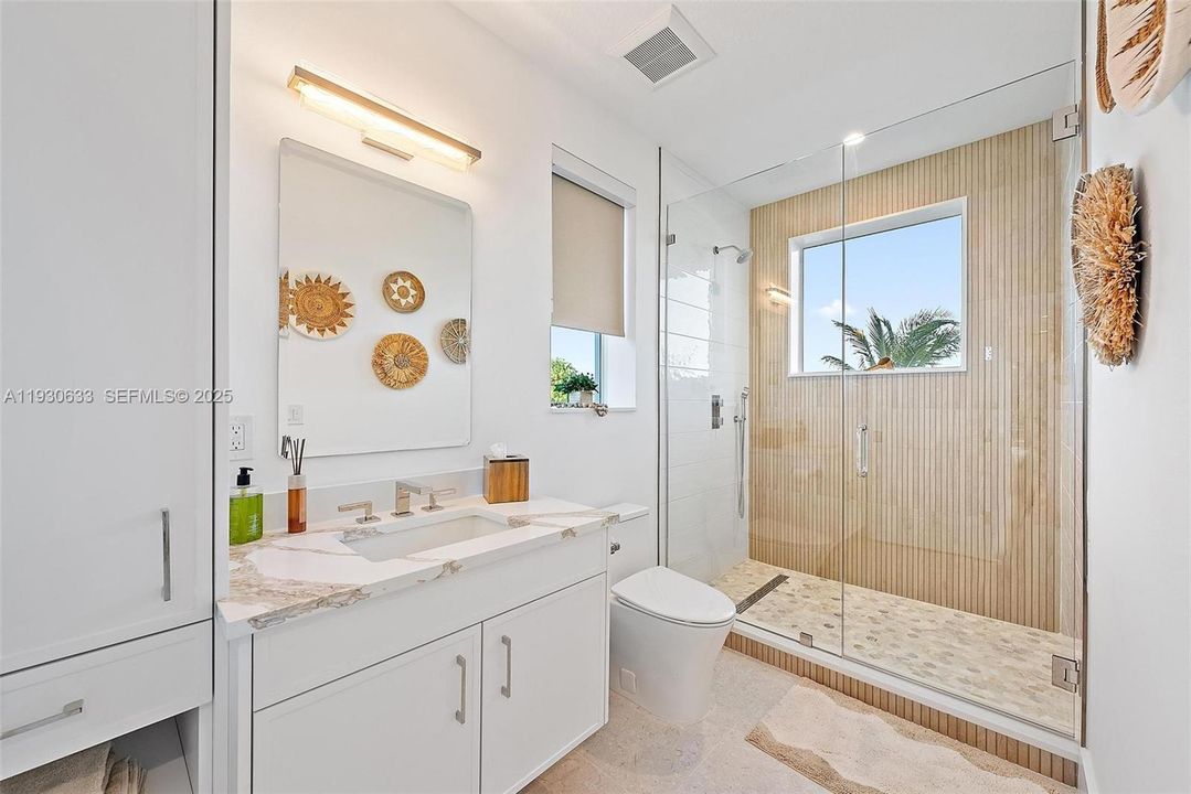 For Sale: $2,895,000 (3 beds, 4 baths, 3149 Square Feet)