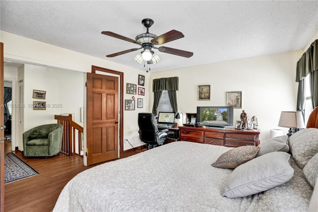 For Sale: $650,000 (3 beds, 2 baths, 2223 Square Feet)