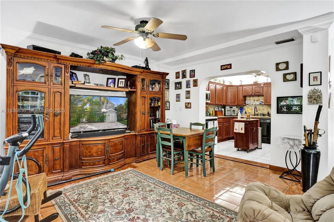 For Sale: $650,000 (3 beds, 2 baths, 2223 Square Feet)