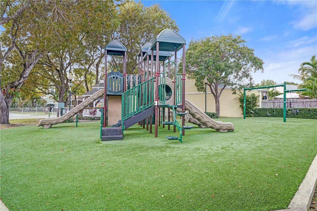 For Sale: $650,000 (3 beds, 2 baths, 2223 Square Feet)