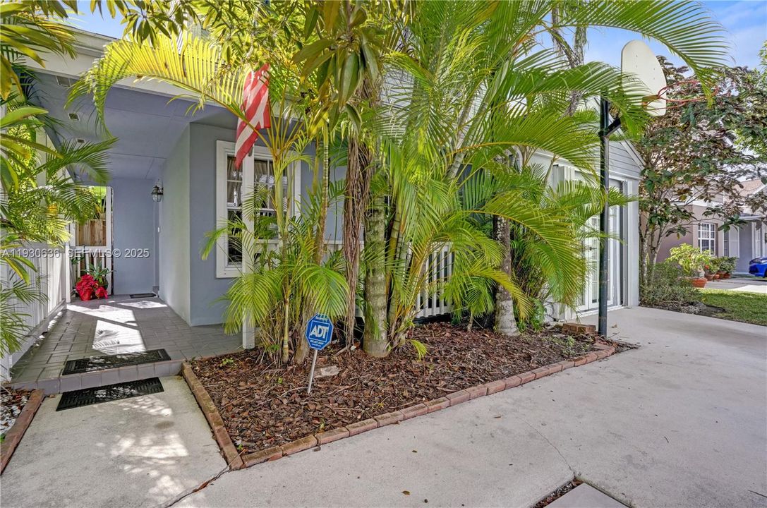 For Sale: $650,000 (3 beds, 2 baths, 2223 Square Feet)