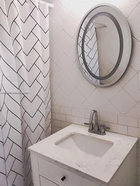 For Sale: $195,000 (0 beds, 1 baths, 478 Square Feet)