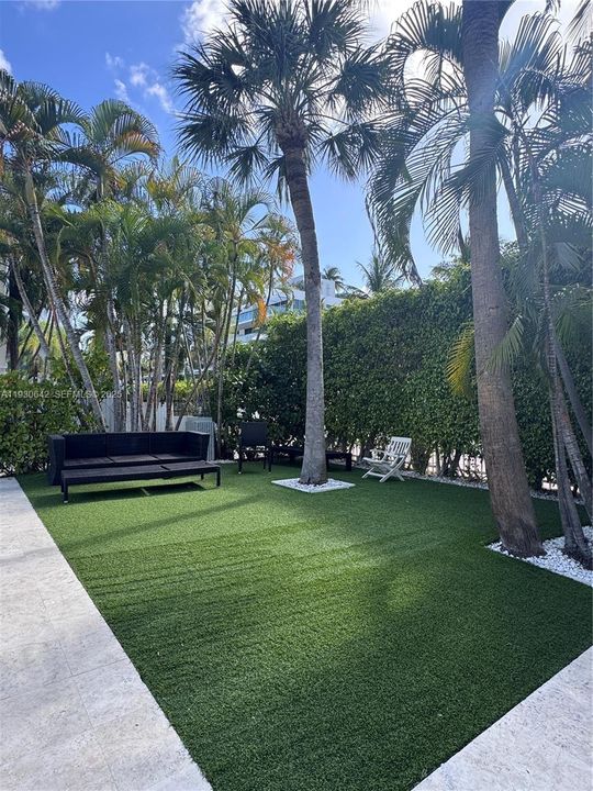 For Rent: $2,000 (1 beds, 1 baths, 480 Square Feet)