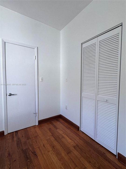 For Rent: $2,000 (1 beds, 1 baths, 480 Square Feet)