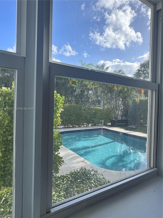 For Rent: $2,000 (1 beds, 1 baths, 480 Square Feet)